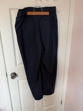 Uniqlo Women’s Navy Tailored Dress Pants